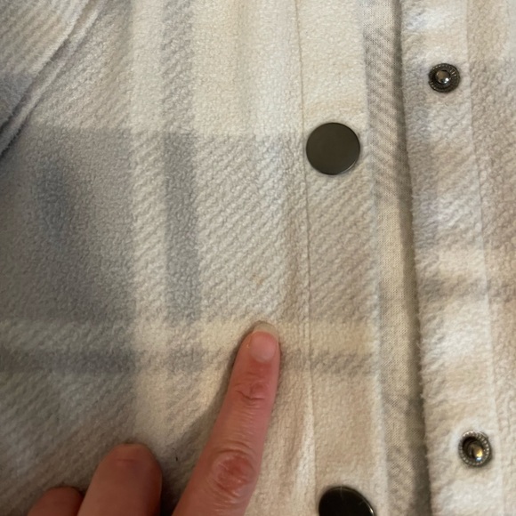 Fleece | Plaid | Shacket | Gray & Cream - Picture 5 of 14